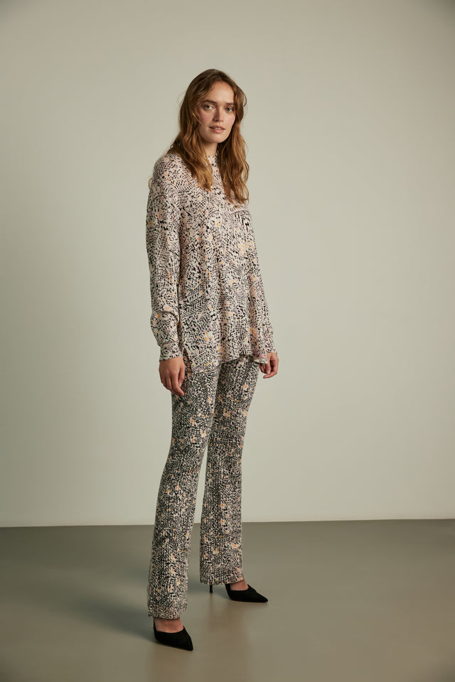 Jumper Karla heritage garden - Featuring a comfortable relaxed fit and a wool and cashmere... - 1/3