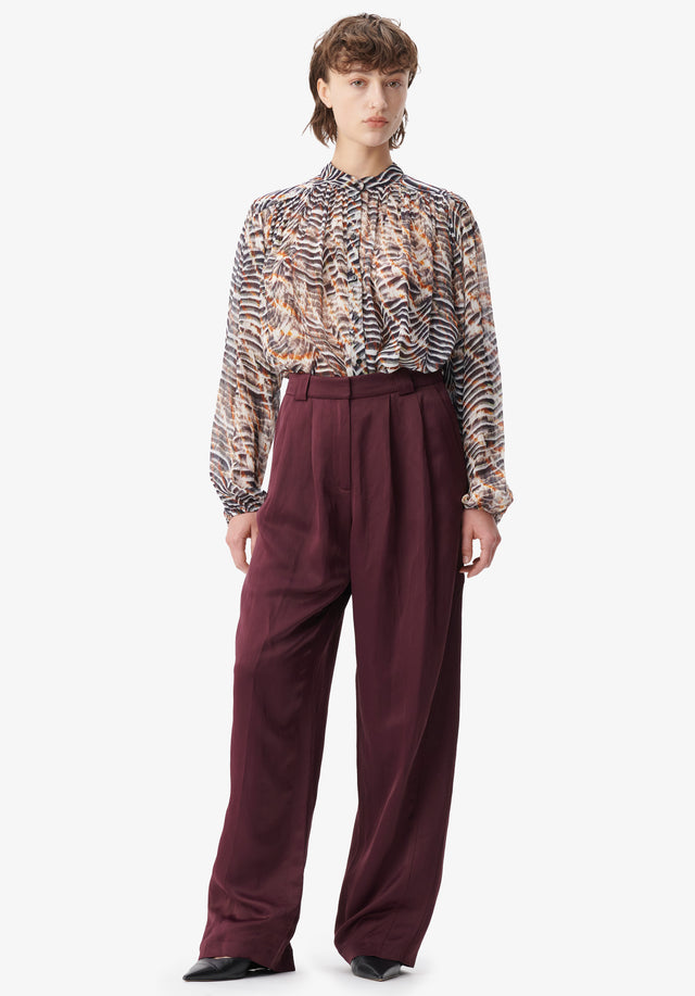 Blouse Baylin zebra shibori - It's simply chic. Featuring a flowy silhouette and wide sleeves,... - 2/6