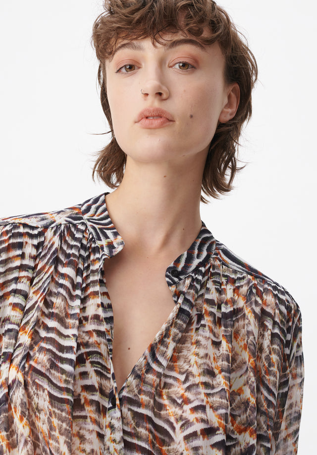 Blouse Baylin zebra shibori - It's simply chic. Featuring a flowy silhouette and wide sleeves,... - 1/6