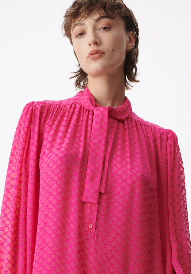 Dress Day polka dot dragonfruit - It's fresh and bold. With her poppy dragonfruit pink and... - 4/5