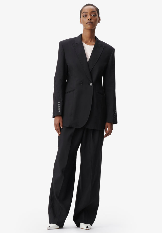 Jacket Jupiter black - A fusion of traditionally masculine and traditionally feminine connotations with... - 1/5