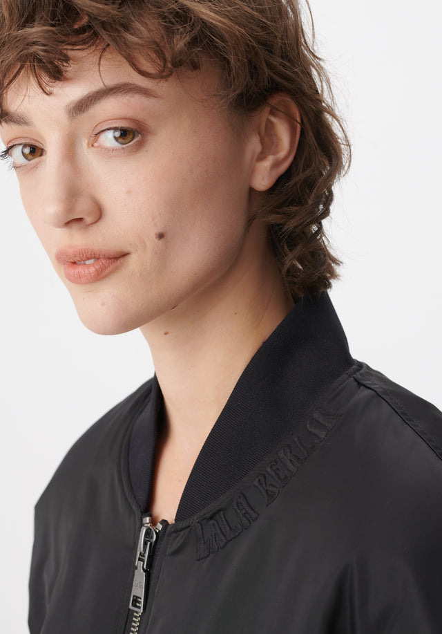 Jacket Jo black - Here's another one to remember. Jacket Jo comes in a... - 4/5