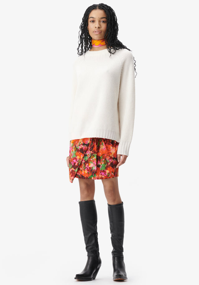 Jumper Kaleva vanilla - This luxurious knit piece is made from the softest cashmere... - 1/5