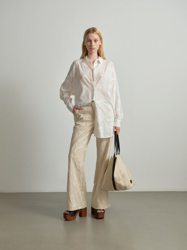 Blouse Bam magic garden embroidery white - This is the return of Bam. This classic button-down shirt... - 1/4