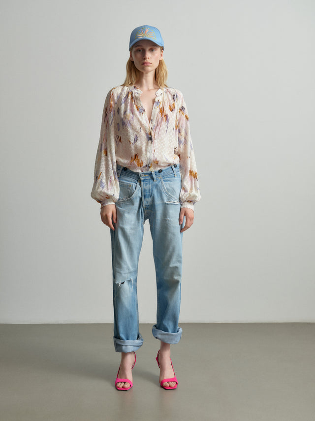 Blouse Binoa floral fountain pink - Crafted from luxurious fil coupe 100% viscose fabric, Blouse Binoa... - 1/2