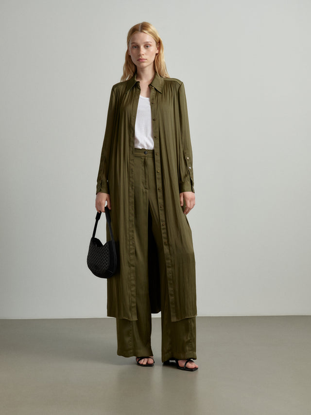 Dress Derya olive night - This buttoned dress is crafted from a flowing fabric that... - 1/2