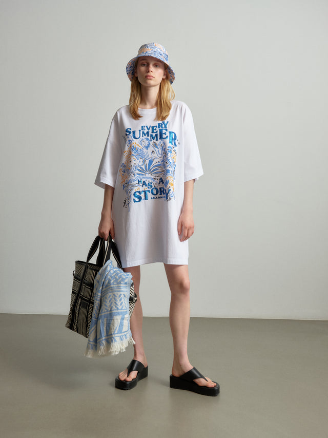 Dress Layana summer stories - Introducing Layana, the oversized T-dress that embodies your summer saga.... - 1/2