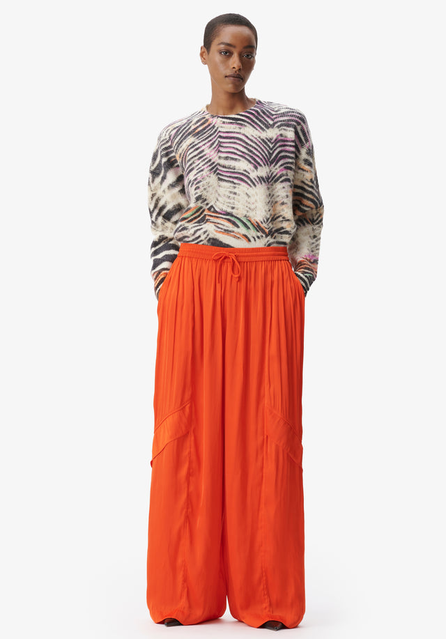 Pants Perre paprika - These lightweight pants are made from a liquid fabric that... - 1/5