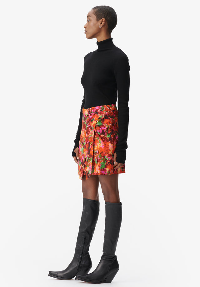 Skirt Solea shibori flower - Shibori florals with lush pops of green are displayed on... - 2/6