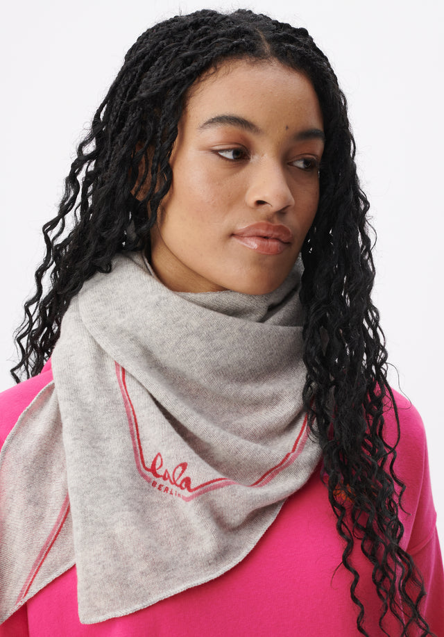 Triangle Solid dragonfruit shades - The ultra-soft, versatile cashmere scarf comes with a subtle logo.... - 1/4