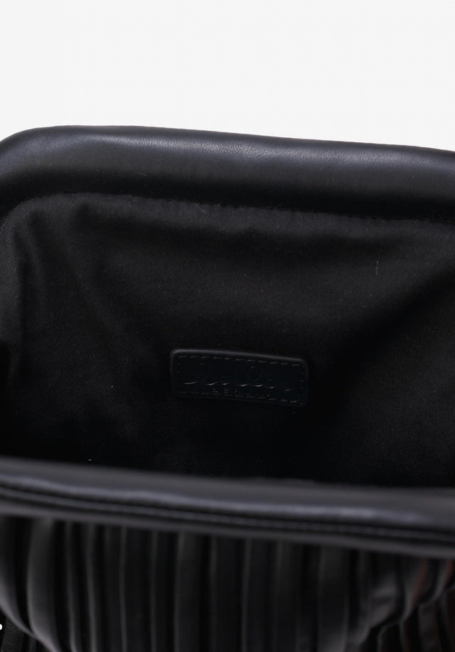 Crossbody Clutch Maude plisse black - Crafted with delicate pleats reminiscent of a chic purse, this... - 3/3