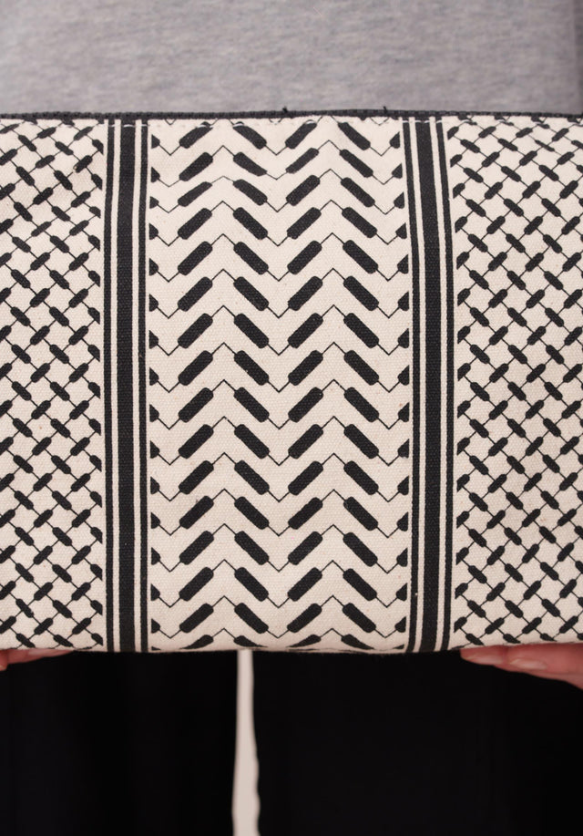 Cosmetic Bag Pili Heritage Off-White_Black - A cute and practical pouch sporting our classic print in... - 4/5