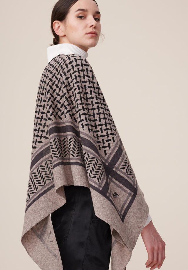 Triangle Trinity Classic M Stradivari Dark brown melange - A luxuriosly soft, triangle shaped cashmere scarf, featuring a classic... - 1/6