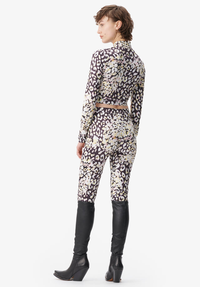 Longsleeve Issay floral leo - A sexy silhouette with a floral leo print. Our brand... - 4/6