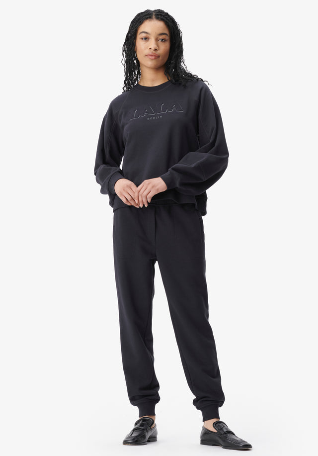 Sweatshirt Ipara black - An upgrade to the classic lala sweatshirt. A raglan sleeve...
