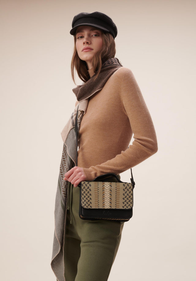 Crossbody Silke X-Stitch Camel X-Stitch - So practical and so lovely! Silke shows an intricately embroidered... - 1/8