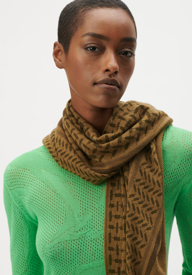Triangle Trinity Classic M dark mocca - In spring/summer 23's freshest colors, this incredibly soft cashmere scarf... - 3/4