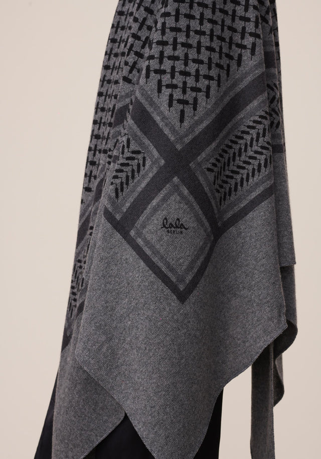 Triangle Trinity Classic L Lubecca Dark grey melange - A large luxuriosly soft, triangle shaped cashmere scarf, featuring a... - 3/6