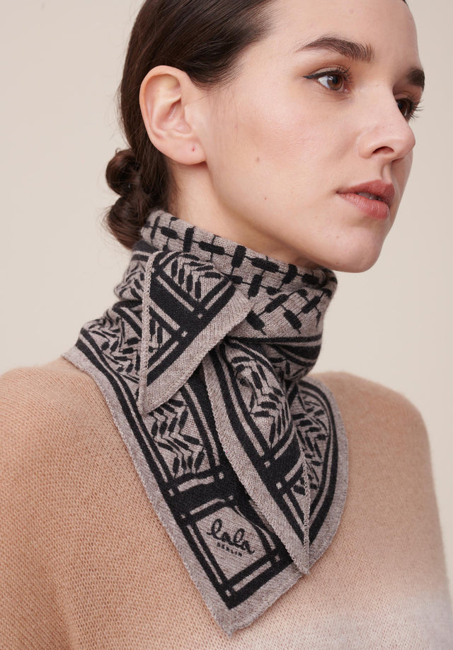 Triangle Trinity Classic S Stradivari Dark brown melange - A luxuriosly soft, triangle shaped cashmere scarf, featuring a classic... - 1/4