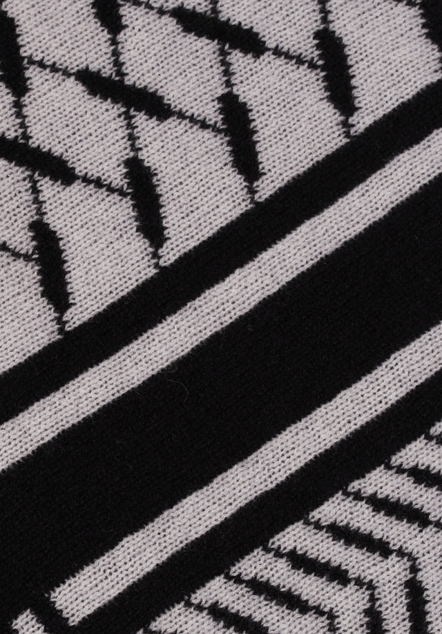Triangle Goober Nero Alabastro - A rich, double face, triangle shaped cashmere scarf, featuring an... - 4/5