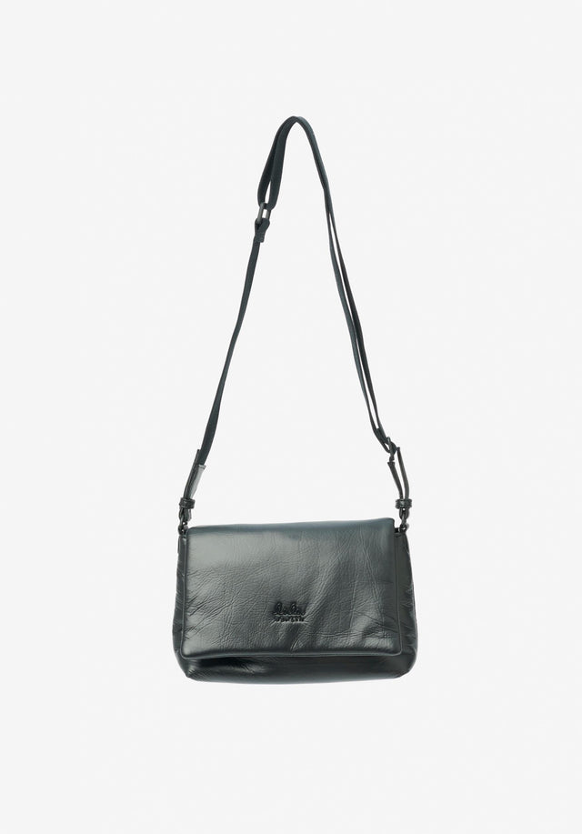 Shoulderbag Mima black - Exceptionally soft and lightweight. A padded chain-bag with a monochrome...
