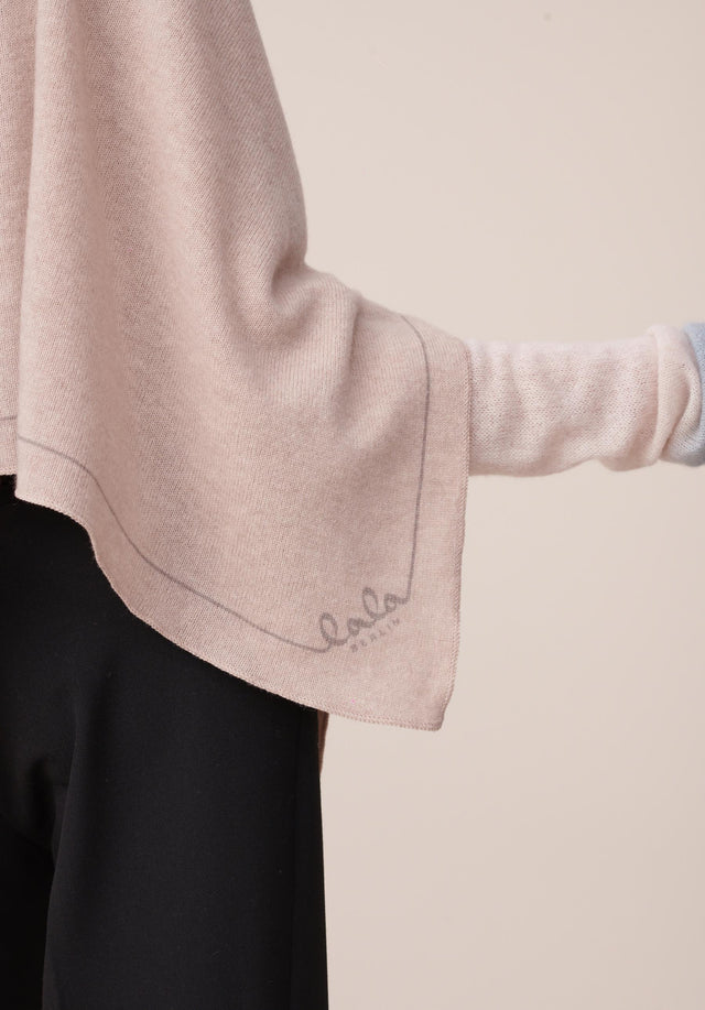 Triangle Solid Logo M Dune beige - A new take on our luxuriosly soft, triangle shaped cashmere... - 3/5